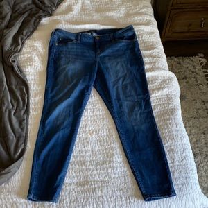 Celebrity Pink high rise skinny jeans size 18